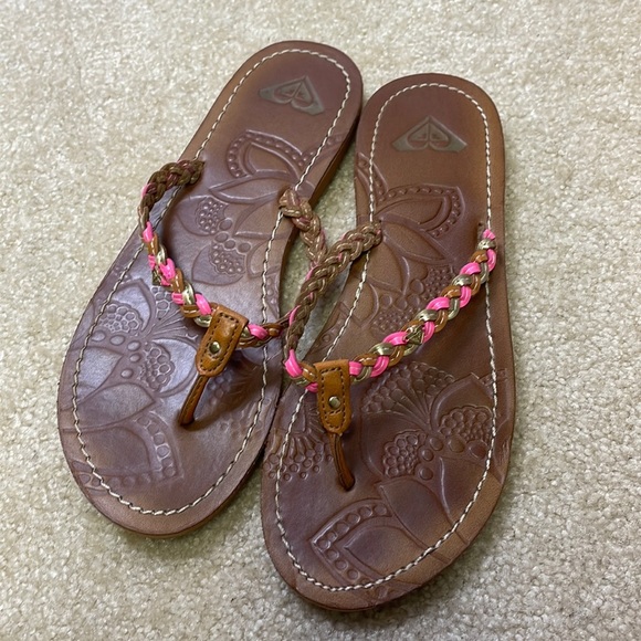 Roxy Shoes - Roxy Brown/Gold/Pink Slip On Thong Sandals Sz 7.5